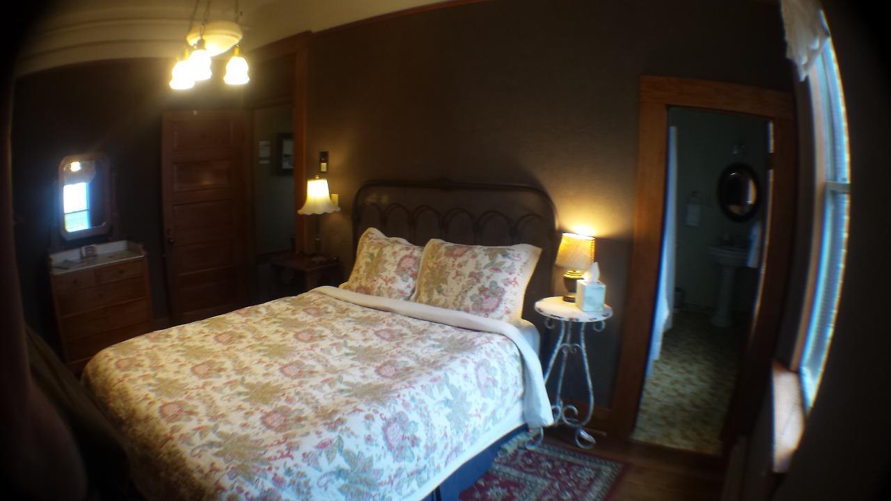 Balch Hotel Dufur Esterno foto